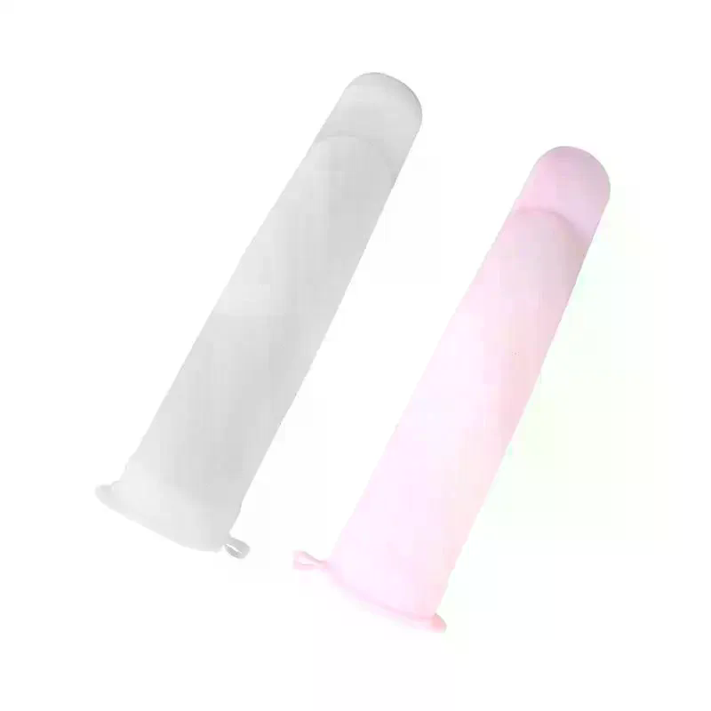シリコン製のキューブ型アイストレイ。顔に当てて冷やし、むくみ - Face Ice Roller Puffiness のレビューと価格